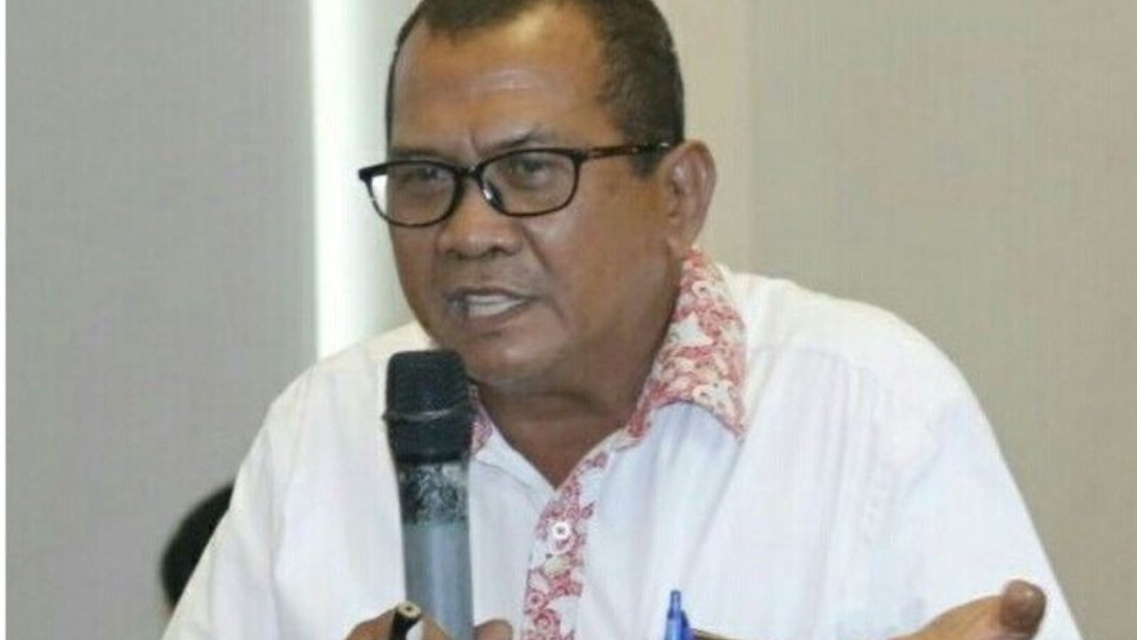 Akademisi Aminuddin Kasim menekankan peran penting media dalam mengungkap korupsi di Indonesia, meskipun aparat penegak hukum harus tetap independen dan tidak hanya bergantung pada viralitas kasus.