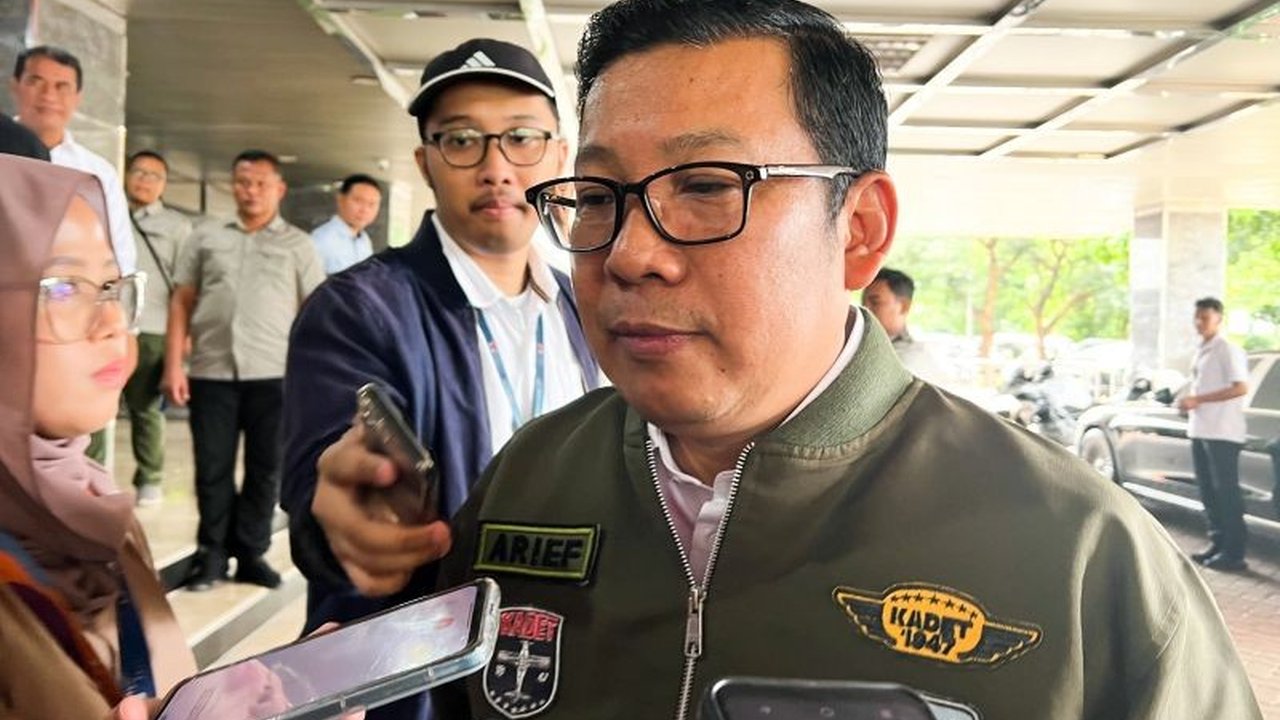 Presiden Jokowi menginstruksikan agar harga pangan tetap stabil, kecuali harga gabah petani yang harus dinaikkan untuk menjamin kesejahteraan petani, terutama saat panen.