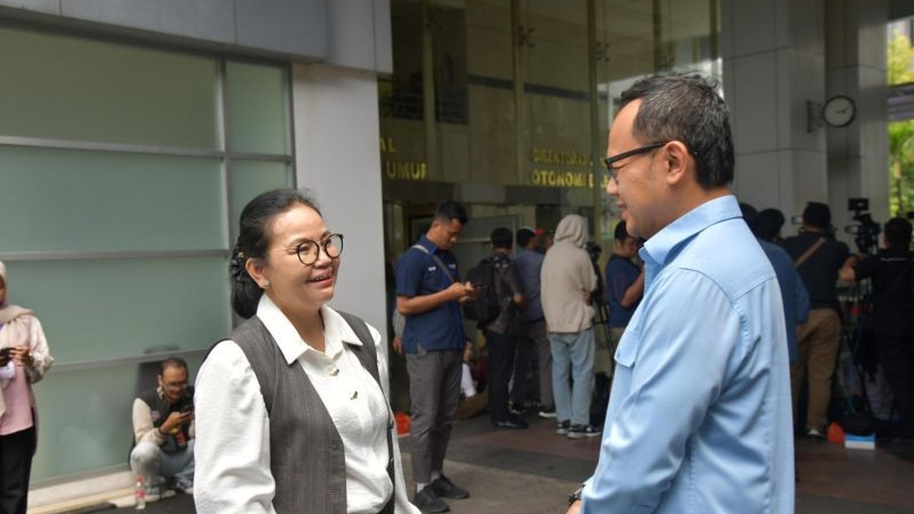 Kota Semarang akan menggelar pesta rakyat 'Semarang Mangayu Bagyo' pada 20 Februari 2025 untuk menyambut Wali Kota dan Wakil Wali Kota terpilih, Agustina Wilujeng Pramestuti dan Iswar Aminuddin, setelah pelantikan dan pemeriksaan kesehatan.