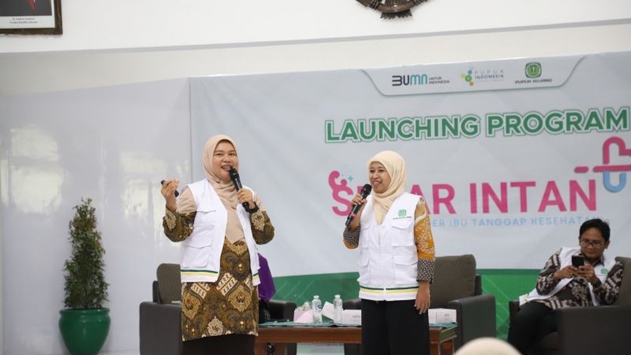 Pupuk Kujang meningkatkan kemampuan 65 kader di 16 posyandu Karawang melalui program Sekar Intan, memberikan pelatihan 25 kompetensi kader untuk menghadapi transformasi Posyandu ILP.