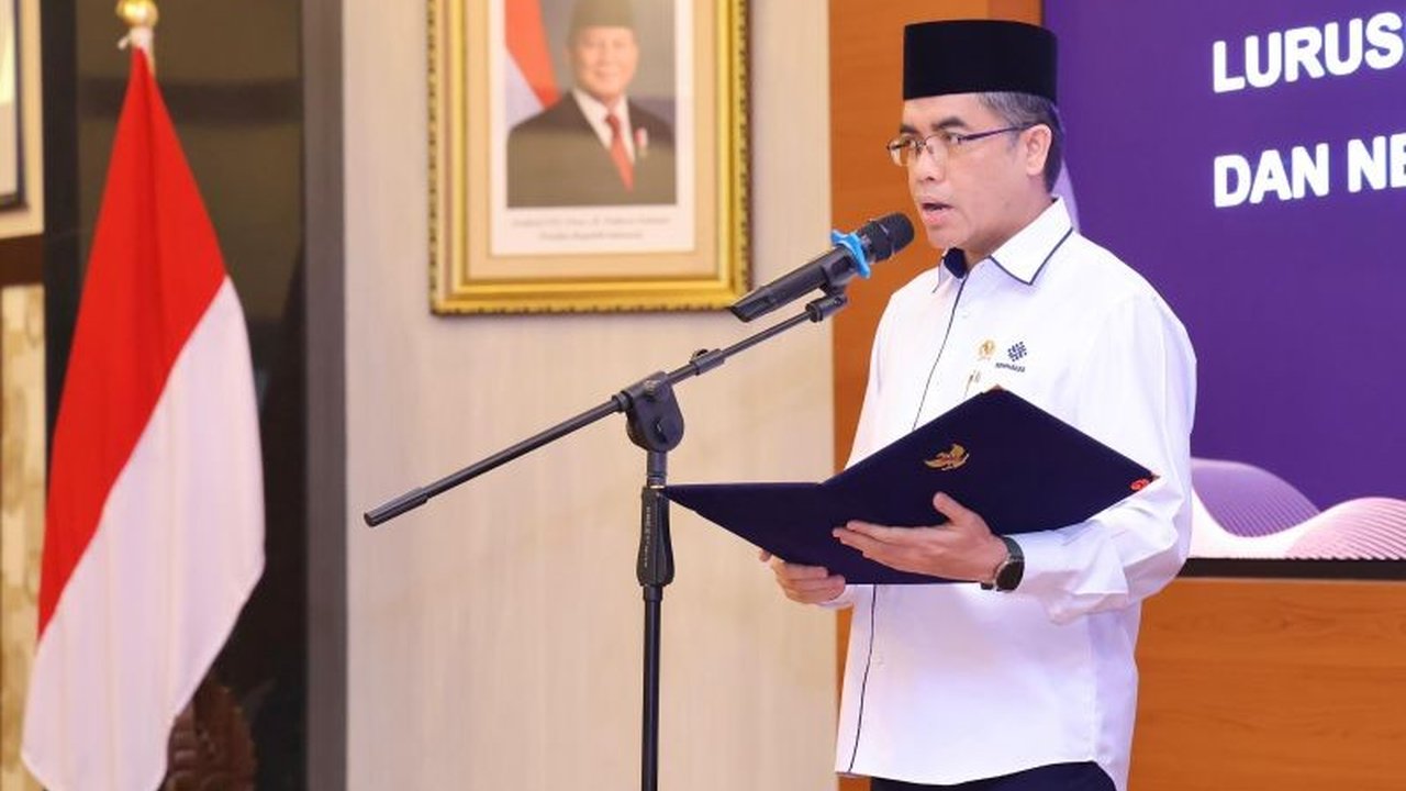 Menteri Ketenagakerjaan Yassierli melantik 15 Pejabat Pimpinan Tinggi Pratama (PTP) di lingkungan Kementerian Ketenagakerjaan, Senin (17/2),  menekankan integritas, inovasi, dan efisiensi anggaran dalam menjalankan tugas.