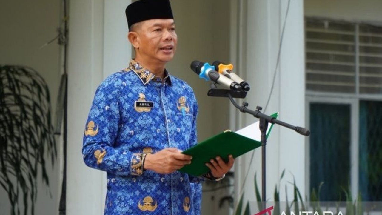 ASN di Langkat didorong untuk bijak bermedia sosial, menghindari konflik dan politik praktis, serta memanfaatkan teknologi untuk meningkatkan pelayanan publik dan transparansi pemerintahan.