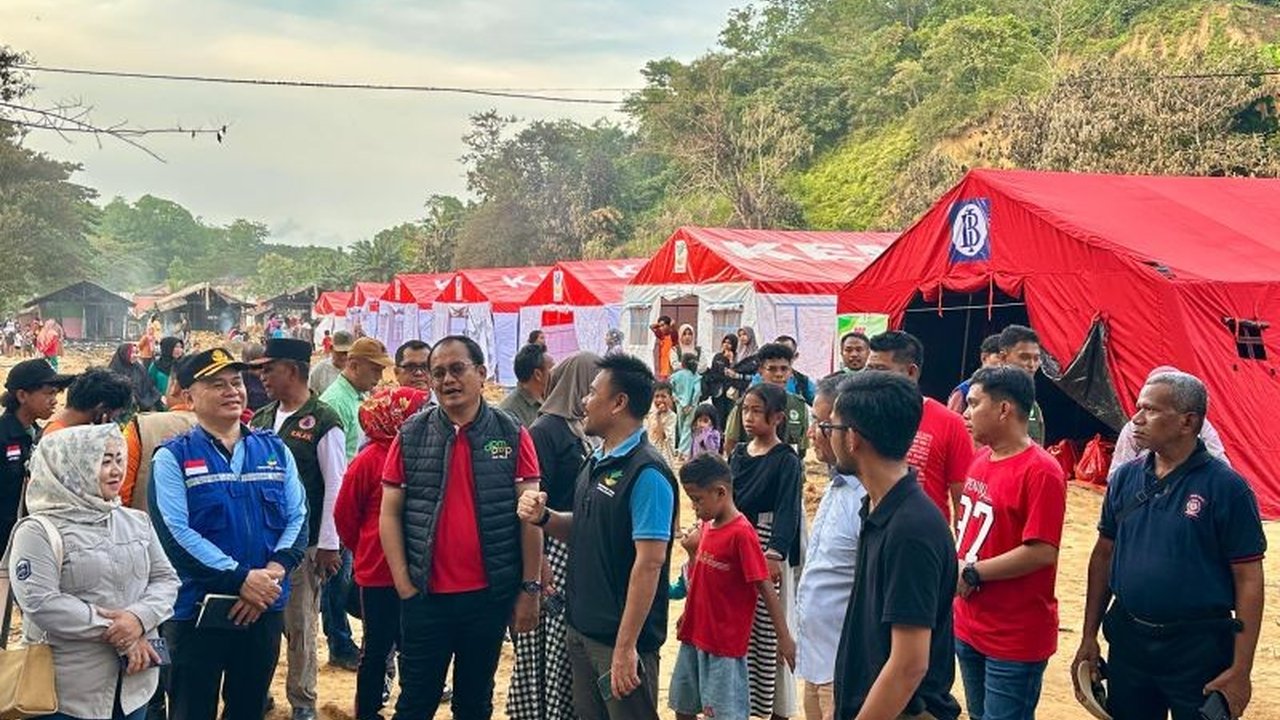 Kementerian Sosial (Kemensos) menyalurkan bantuan senilai Rp272.050.000 untuk 148 korban jiwa dari 45 kepala keluarga yang terdampak kebakaran di Perumahan TPA Puuwatu, Kendari, Sulawesi Tenggara, meliputi paket kebutuhan dasar hingga trauma healing.