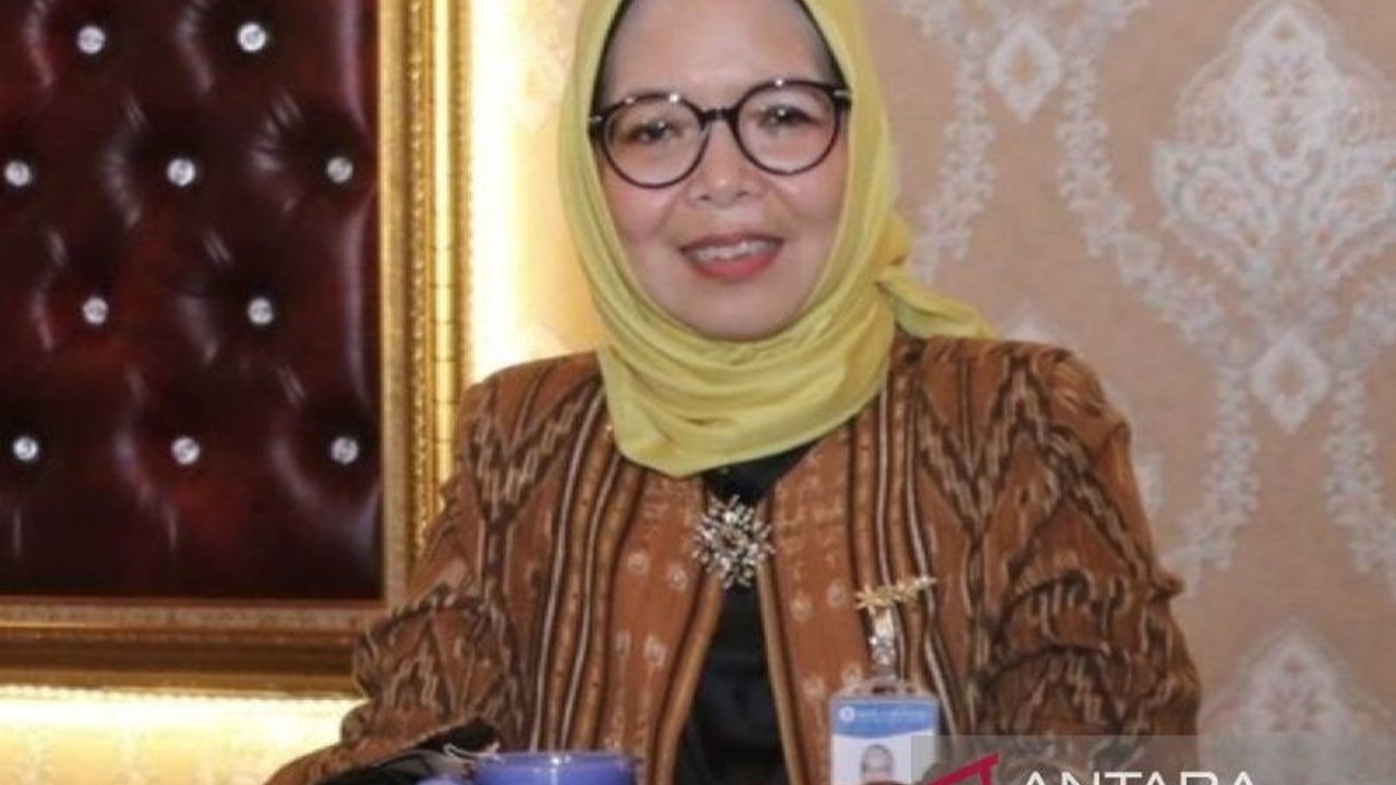 Saprahan Khatulistiwa 2025 di Kalimantan Barat sukses mencatat transaksi digital mencapai Rp2,5 miliar, menunjukkan peningkatan adopsi pembayaran digital dan dampak positif bagi UMKM.