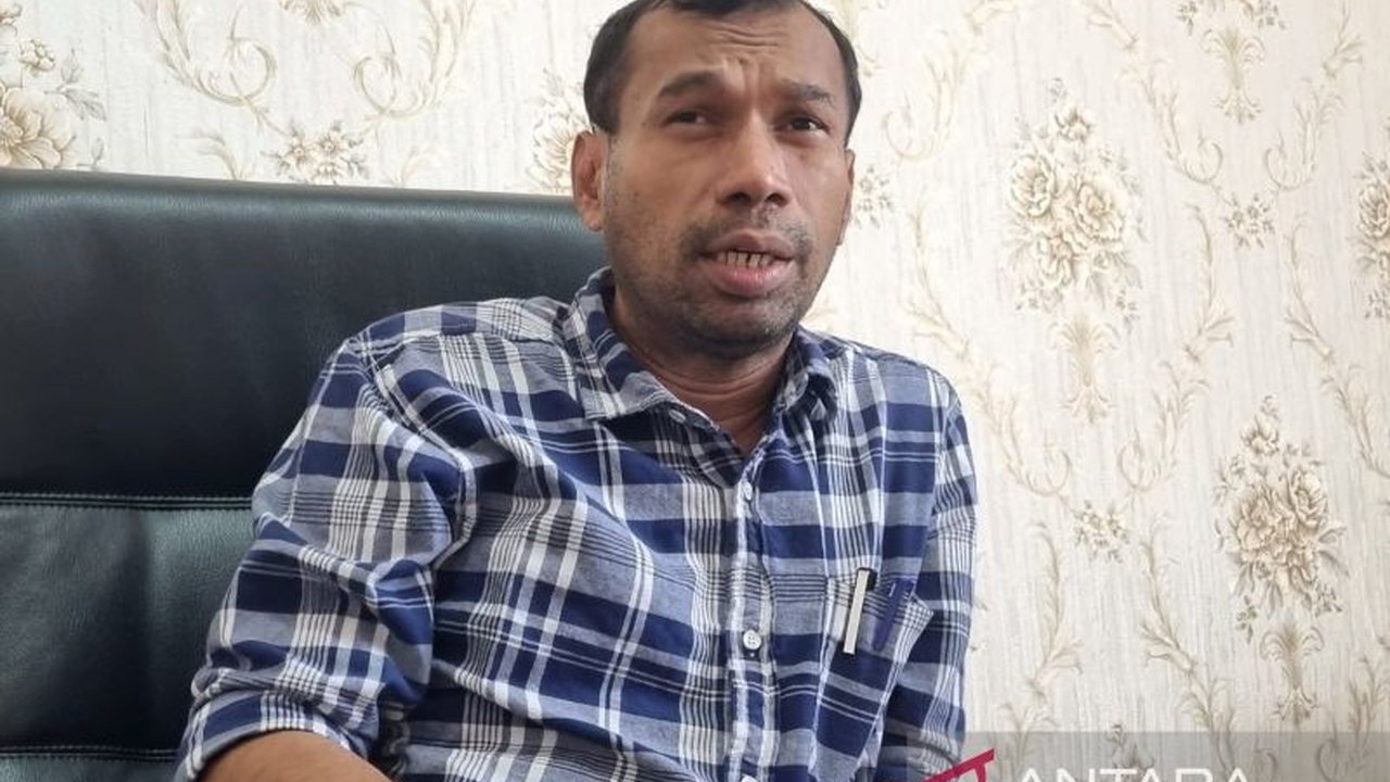 Pemerintah Kabupaten Manokwari, Papua Barat, akan merevisi APBD 2025 setelah efisiensi anggaran pusat mengurangi dana sebesar Rp60 miliar, yang terutama berdampak pada proyek non-infrastruktur.