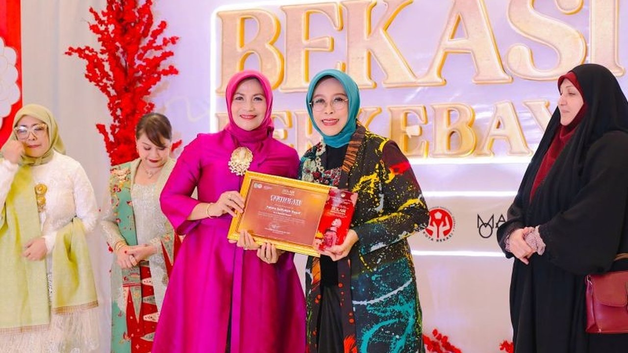 Penasihat DWP Kemensos, Fatma Saifullah Yusuf, mendorong kolaborasi antara desainer Indonesia Modest Fashion (IMF) dan penyandang disabilitas berbakat di bidang fesyen, menjadikan peragaan busana sebagai wadah inklusi dan pemberdayaan.