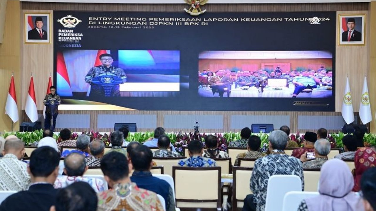 Badan Pemeriksa Keuangan (BPK) memulai pemeriksaan tata kelola keuangan negara melalui Laporan Keuangan Kementerian/Lembaga (LKKL) 2024, dengan fokus khusus pada Kementerian Sosial dan Kementerian Komunikasi dan Informatika.