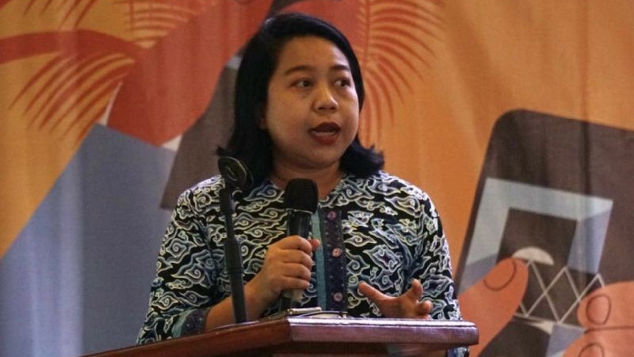 LPEM FEB UI meminta pemerintah menerapkan Perpres No. 5 Tahun 2025 tentang Penertiban Kawasan Hutan secara bijak, mempertimbangkan aspek ekonomi dan keadilan agar tidak merugikan masyarakat dan iklim investasi.