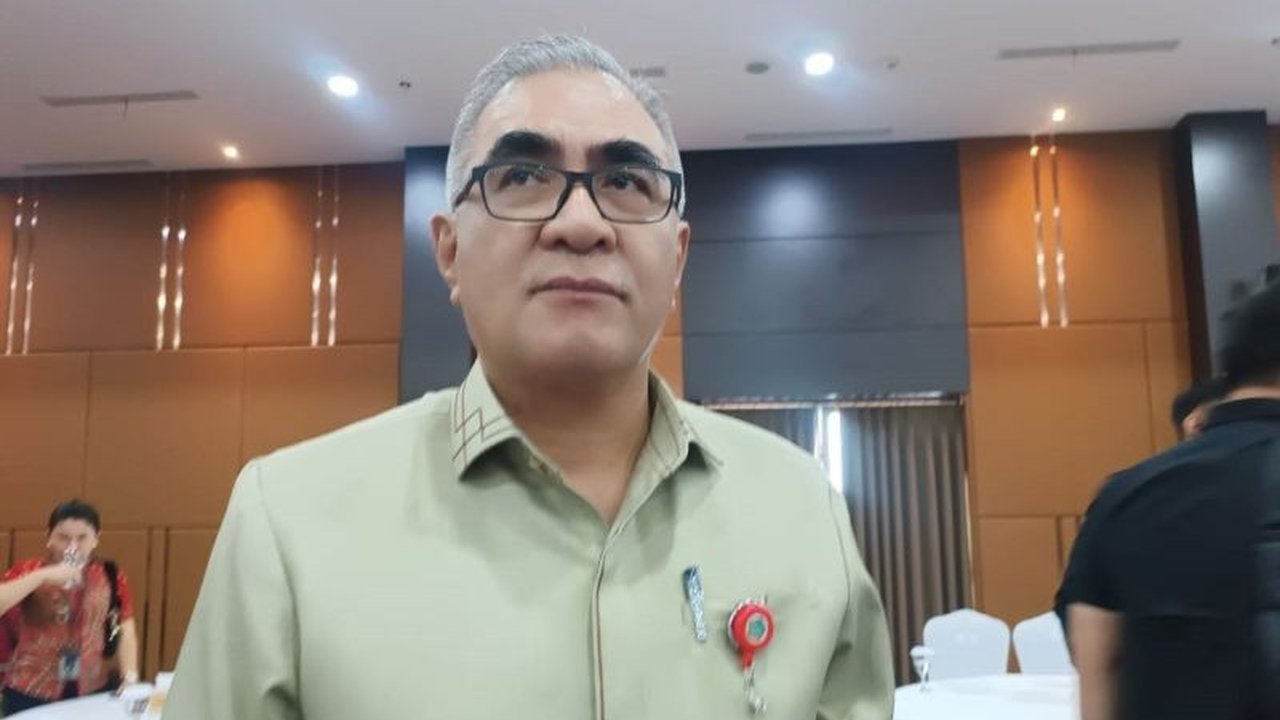 Pemerintah Provinsi Sulawesi Utara (Pemprov Sulut) dan Badan Anggaran (Banggar) DPRD Sulut telah berkoordinasi untuk melakukan efisiensi anggaran, meskipun detail pemangkasan masih menunggu Permendagri.