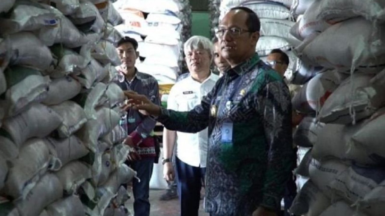 Pemerintah Provinsi Kepulauan Bangka Belitung menambah 4.274,35 ton beras untuk menjaga stabilitas harga menjelang Ramadhan dan Lebaran 2025, dengan total stok mencapai 11.847,03 ton.