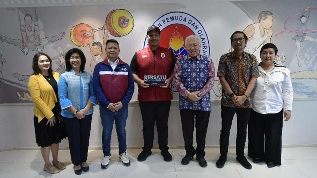 Kemenpora berkolaborasi dengan B-Universe untuk menciptakan ekosistem kepemudaan yang berkelanjutan melalui berbagai program inovatif di bidang olahraga, seni, budaya, dan pendidikan, guna mengembangkan potensi generasi muda Indonesia.