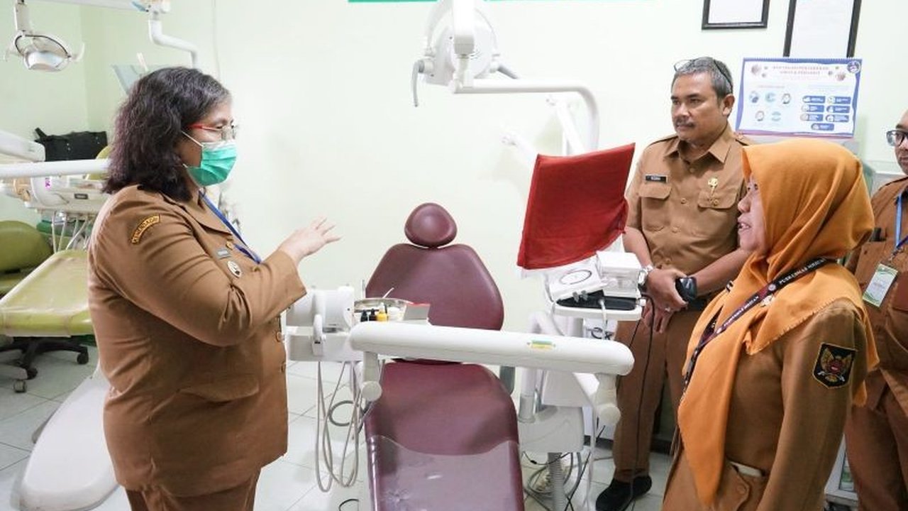 Program pemeriksaan kesehatan gratis yang diinisiasi oleh Pemkot Kediri mendapat sambutan positif dari masyarakat, terbukti dengan peningkatan jumlah warga yang memanfaatkan layanan tersebut di berbagai puskesmas.