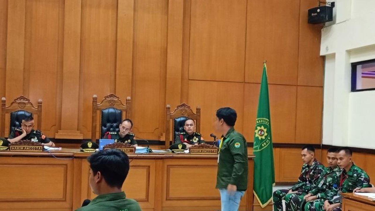 Agam, anak pemilik rental mobil yang tewas ditembak di Rest Area KM 45 Tol Tangerang-Merak, menjadi saksi dan menceritakan dialog ayahnya dengan terdakwa sebelum penembakan terjadi.