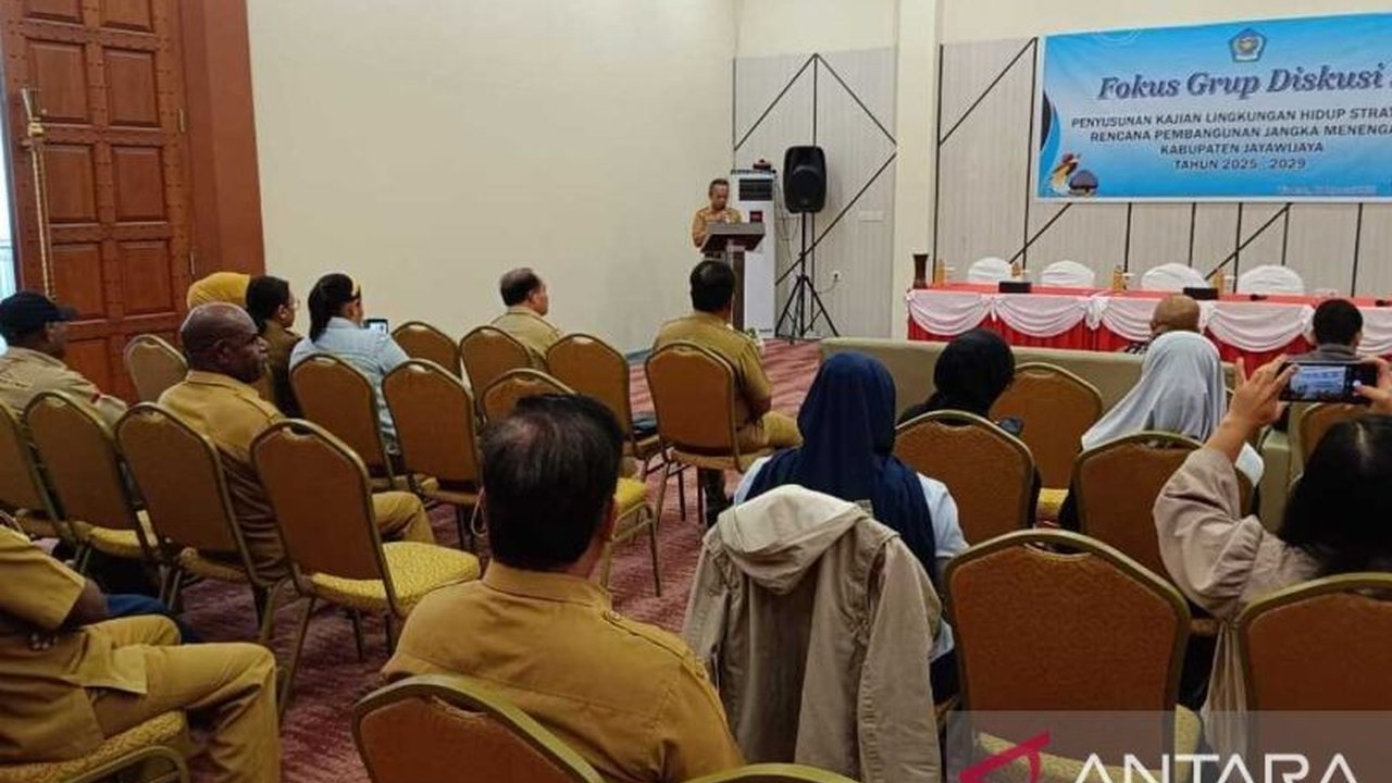 Pemerintah Kabupaten Jayawijaya menggelar diskusi untuk menyusun Kajian Lingkungan Hidup Strategis (KLHS) dalam rangka mendukung Rencana Pembangunan Jangka Menengah Daerah (RPJMD) 2025-2029, guna memastikan pembangunan berkelanjutan di wilayah tersebut.