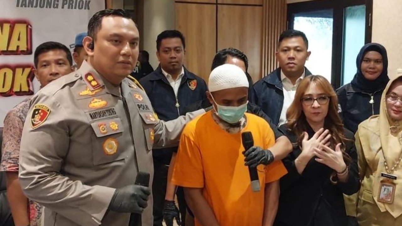 Seorang pria berinisial SK (35) ditangkap di Cilincing, Jakarta Utara, karena diduga mencabuli tiga anak perempuan di bawah umur dengan modus pemberian uang dan ancaman kekerasan.