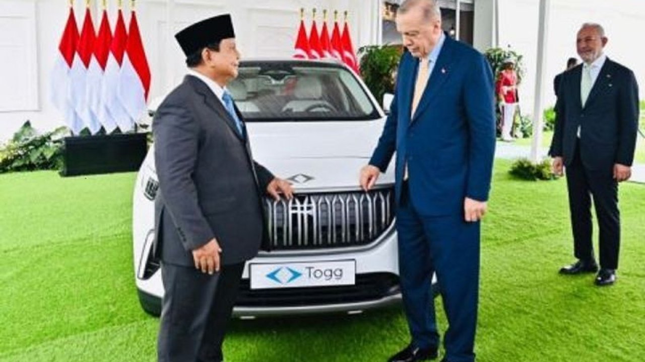 Mobil listrik Togg T10X pemberian Presiden Turki Recep Tayyip Erdogan kepada Presiden Prabowo Subianto di Istana Bogor, dipastikan pemerintah bukan untuk penggunaan pribadi.