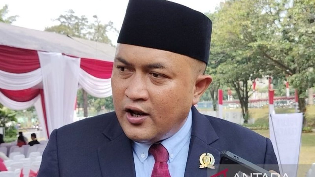 Bupati Bogor terpilih, Rudy Susmanto, berkomitmen mewujudkan pemekaran wilayah Bogor Barat dan Timur dengan menyiapkan anggaran dan blueprint untuk pembangunan infrastruktur guna mendukung kesiapan daerah tersebut jika moratorium CDOB dicabut.