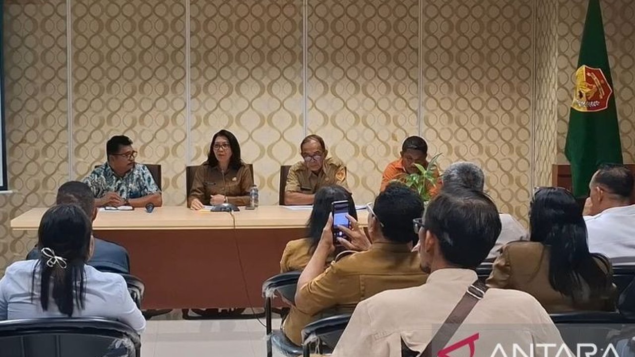 Pemerintah Provinsi NTT memberi waktu hingga Rabu kepada Yayasan Graha Kasih Indonesia untuk memastikan kedatangan Cristiano Ronaldo ke Kupang, termasuk rencana kunjungan ke RS kanker, panti asuhan, dan pertemuan dengan anak-anak, serta kehadiran Menteri.