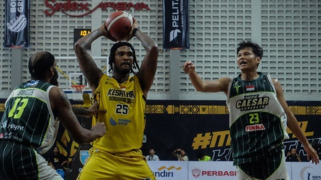 Kompetisi IBL 2025 memasuki masa jeda setelah pekan keenam, untuk memberikan kesempatan kepada pemain-pemain terbaik untuk membela Timnas Basket Indonesia di FIBA Asia Cup 2025 Qualifiers Windows 3 melawan Australia dan Korea Selatan.
