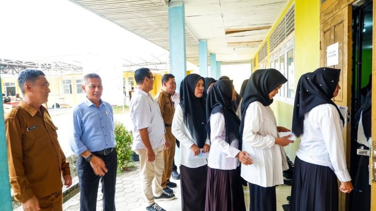 Pemerintah Kabupaten Natuna mengumumkan 901 pelamar PPPK tahap II lulus seleksi administrasi dari total 1.027 pelamar, dengan kesempatan sanggah hingga 21 Februari 2025.