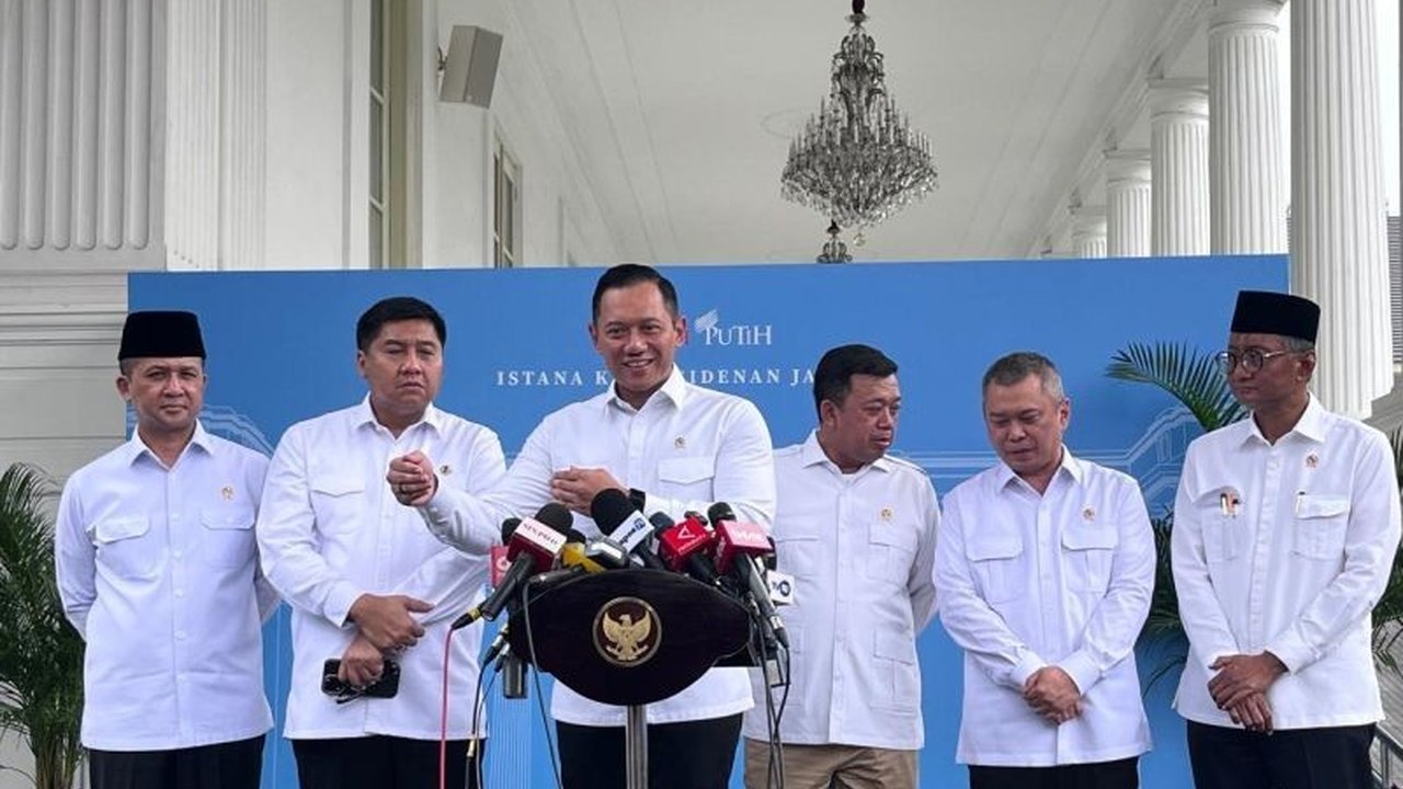 Menko AHY menekankan pentingnya dukungan semua pihak dalam merealisasikan program pembangunan 3 juta rumah untuk masyarakat berpenghasilan rendah, sekaligus mengatasi kompleksitas tata ruang dan lahan di Indonesia.