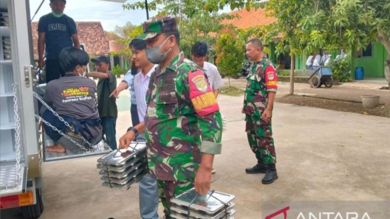 Kodim 1305/Buol Tolitoli menyiapkan delapan dapur sehat untuk mendukung Program Makan Bergizi Gratis (MBG) di Kabupaten Tolitoli dan Buol, Sulawesi Tengah, guna melayani sekitar 34.000 siswa.