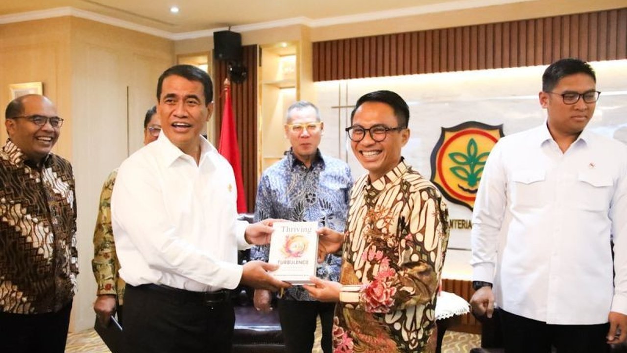 Kementerian Pertanian (Kementan) berkolaborasi dengan Pos Indonesia untuk menggelar operasi pasar guna menstabilkan harga kebutuhan pokok dan menjamin keterjangkauan bagi masyarakat jelang Ramadhan dan Idul Fitri 2025.