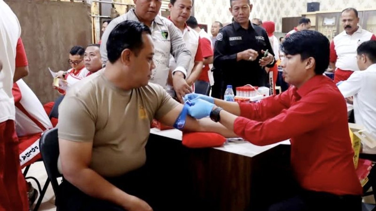Polres Pasaman, Sumatera Barat, melakukan pemeriksaan kesehatan menyeluruh kepada 84 personelnya untuk memastikan kebugaran dan optimalnya kinerja dalam menjalankan tugas kepolisian.