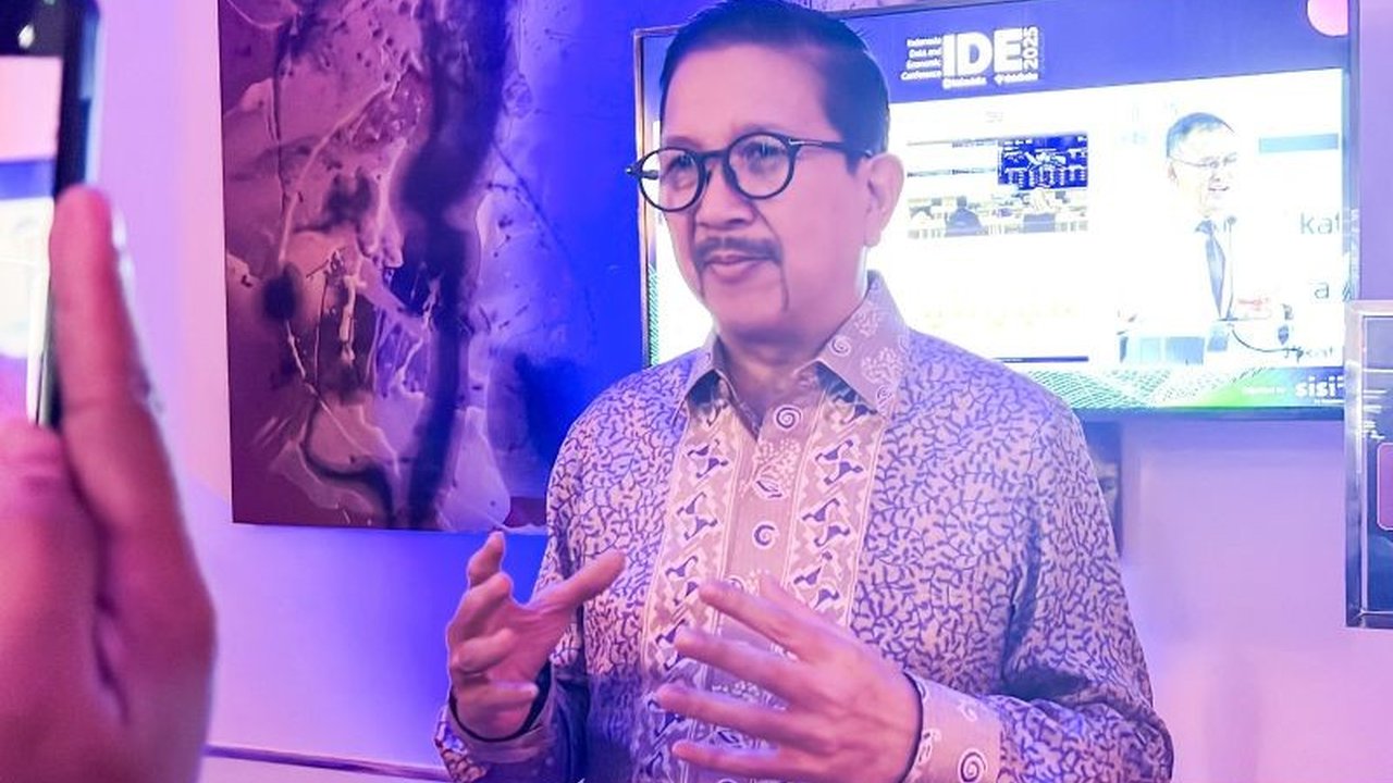 Presdir PTFI Tony Wenas memastikan smelter Freeport di Gresik akan beroperasi kembali akhir Juni 2025, setelah kebakaran Oktober lalu, dengan produksi bertahap hingga 100% di Desember 2025.