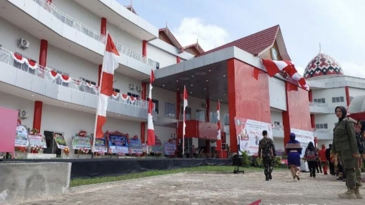 Dinas Komunikasi dan Informatika (Diskominfo) Kabupaten Kotawaringin Timur membuka loket pengaduan masyarakat di Mal Pelayanan Publik (MPP) Habaring Hurung Sampit, guna mempermudah akses informasi dan pengaduan resmi.