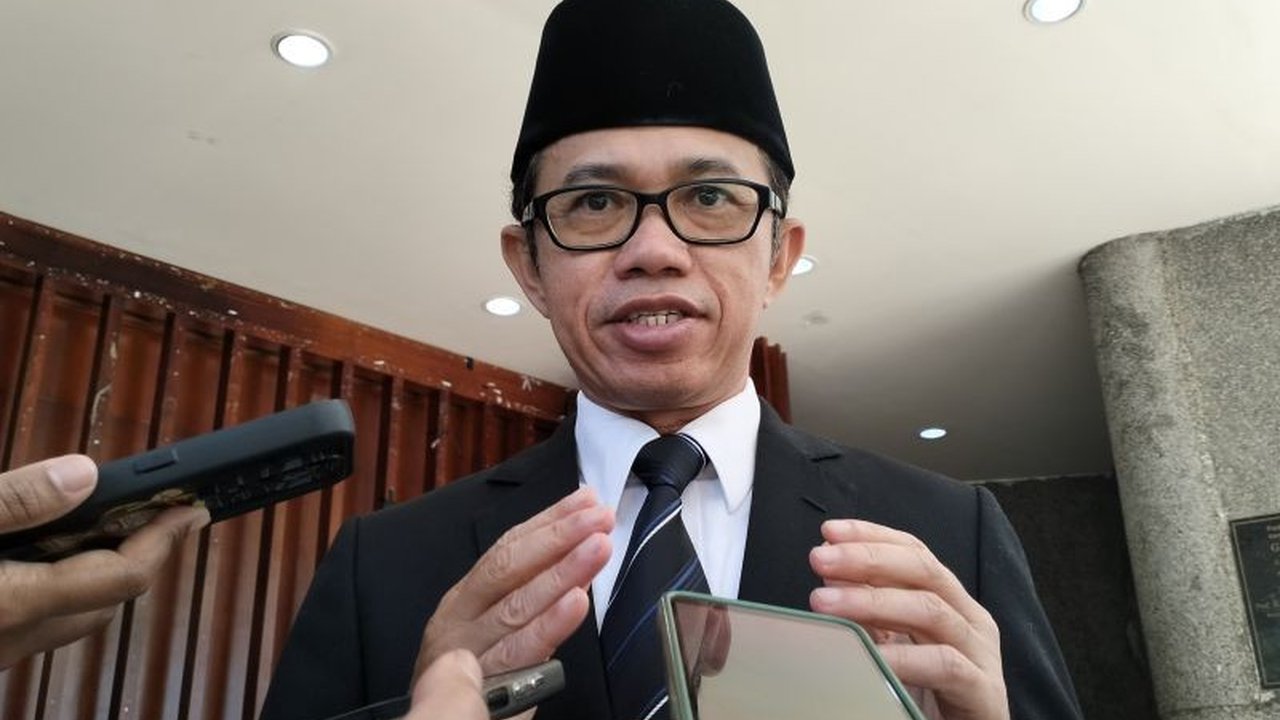 Universitas Andalas (Unand) memastikan tidak akan menaikkan Uang Kuliah Tunggal (UKT) meskipun mengalami pemotongan anggaran Rp25 miliar akibat efisiensi anggaran pemerintah pusat.