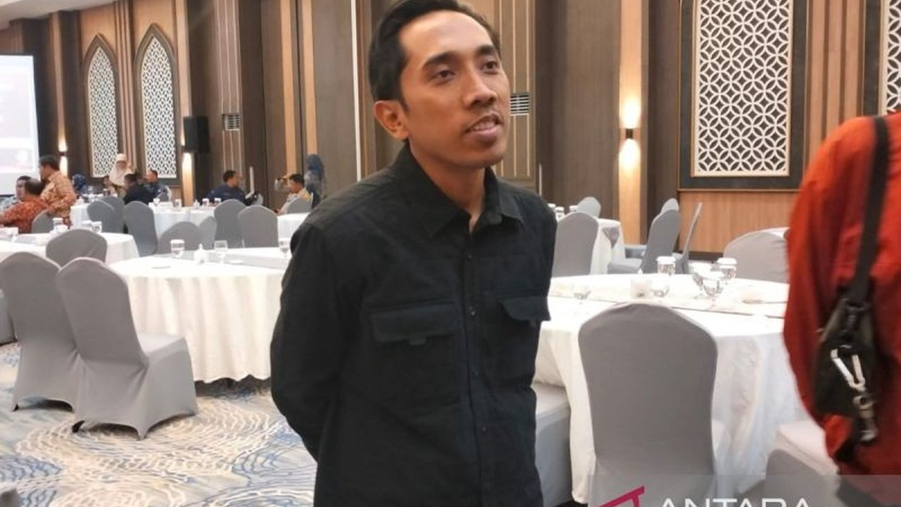 KPU Karanganyar telah mengembalikan sisa anggaran Pilkada 2024 sebesar Rp3,5 miliar ke Pemda Karanganyar sesuai aturan Permendagri Nomor 41 Tahun 2020, karena beberapa faktor seperti tidak adanya sengketa pilkada dan pemilihan suara ulang yang minim.