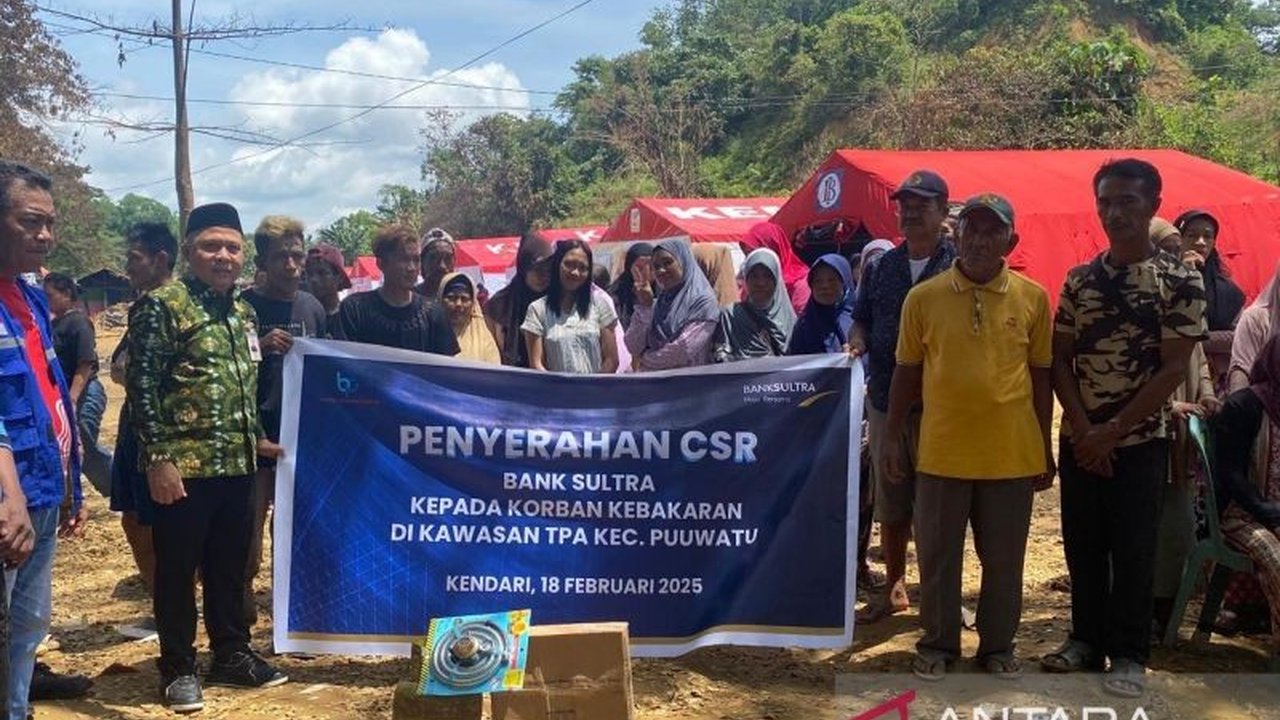 Bank Sultra menyalurkan 46 set kompor gas kepada korban kebakaran di TPA Puuwatu, Kendari, guna memenuhi kebutuhan mendesak memasak setelah dapur umum pemerintah ditutup.