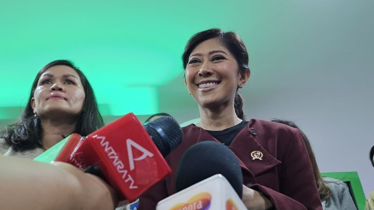 Menkominfo sebut regulasi perlindungan anak di ruang digital segera hadir, dengan sanksi tegas bagi PSE yang gagal memastikan keamanan anak di platform mereka.