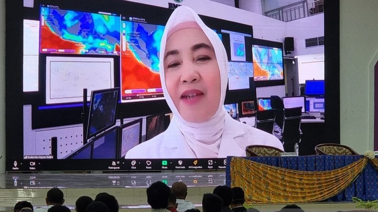 BMKG mengidentifikasi delapan generator gempa di Papua, terdiri dari dua zona subduksi dan enam sesar aktif, menekankan pentingnya mitigasi bencana mengingat catatan sejarah gempa dan tsunami yang signifikan di wilayah tersebut.