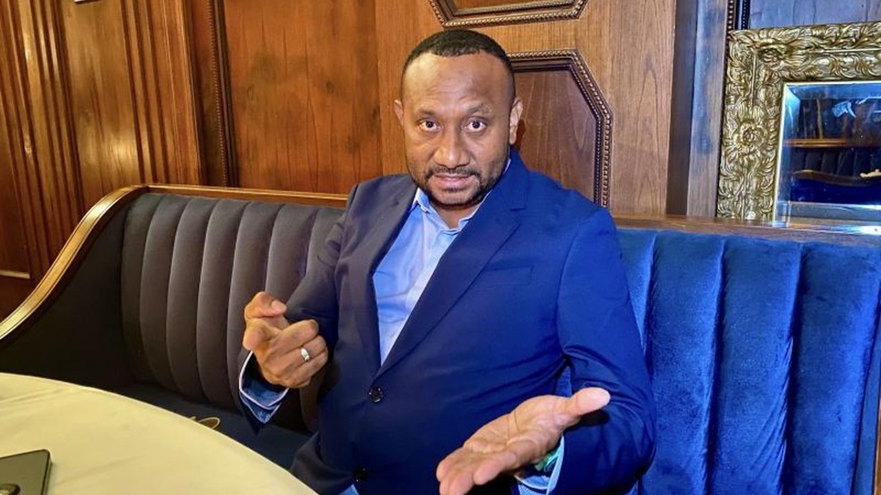 Anggota DPR Yan Mandenas meminta pelajar Papua tak terprovokasi isu Makan Bergizi Gratis (MBG) yang diklaim mengorbankan dana pendidikan, karena dana Otsus sudah dialokasikan untuk pendidikan gratis.