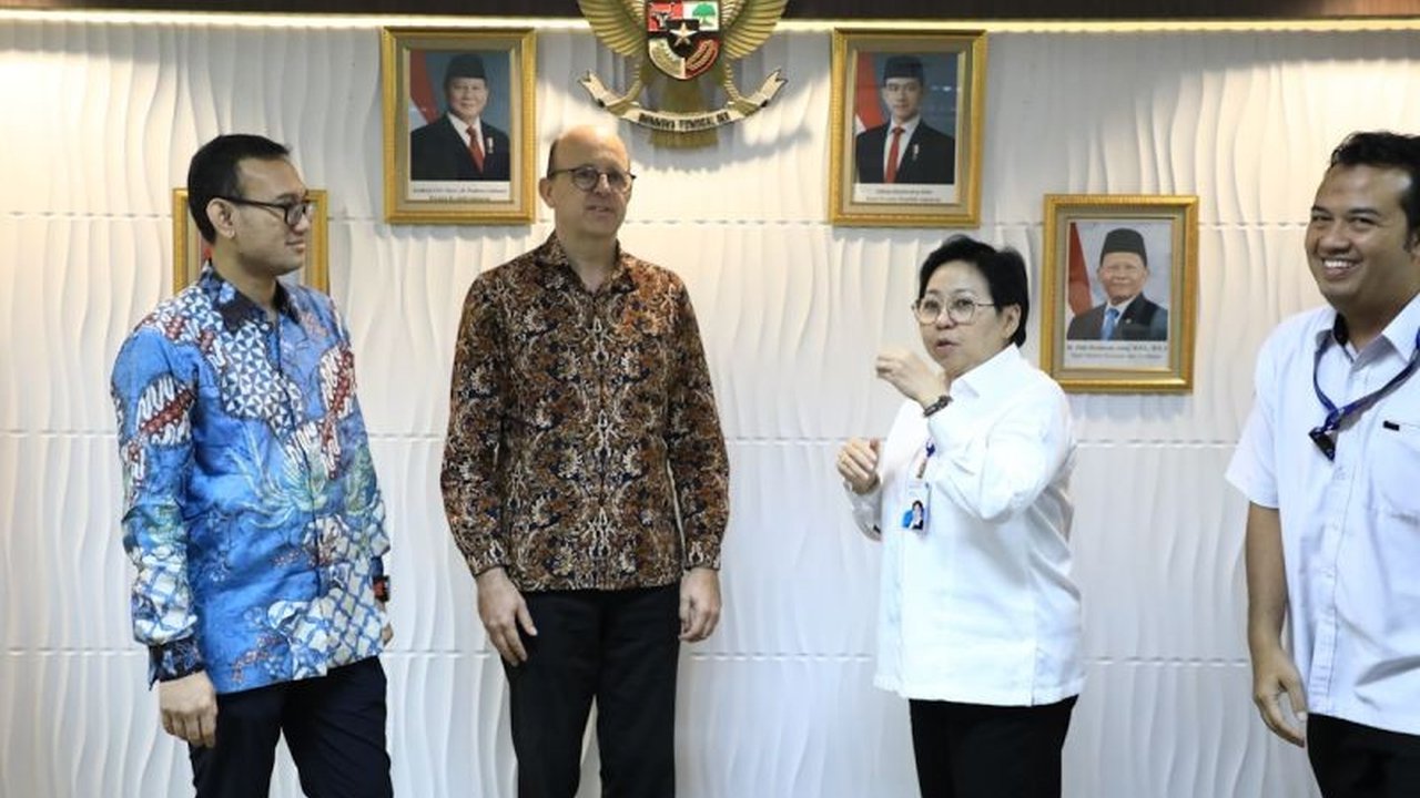 Kementerian Kelautan dan Perikanan (KKP) menyiapkan strategi diplomasi untuk meningkatkan ekspor perikanan Indonesia ke Uni Eropa, termasuk melalui pendekatan langsung dan kerja sama Sanitary and Phytosanitary (SPS).