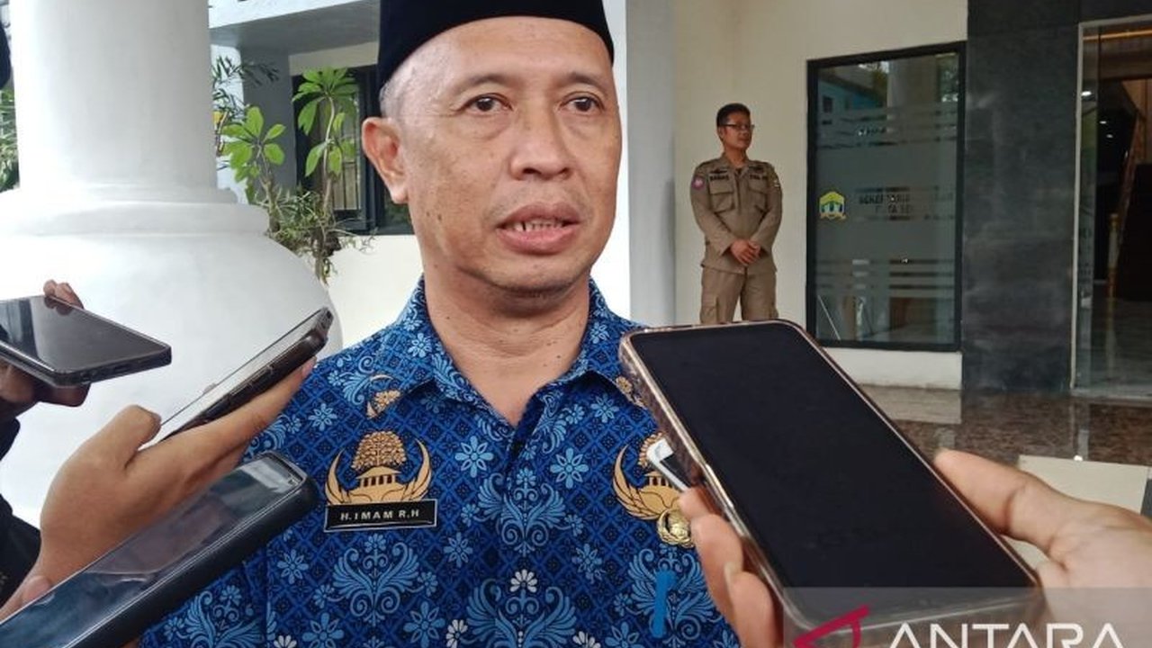 Pemerintah Kota Serang melakukan pemetaan ulang alokasi anggaran di seluruh OPD untuk efisiensi sebesar Rp5 miliar pada tahun 2025 sesuai instruksi pemerintah pusat.