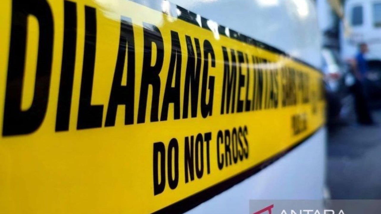 Komisioner KPU Sinjai, AM, dan seorang ASN, Z, diperiksa polisi di Gowa, Sulawesi Selatan, sebagai saksi terkait dugaan penggelapan mobil milik Herlina yang kini berada di rumah AM.