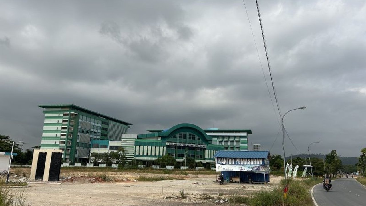 BMKG memprediksi sebagian besar wilayah Indonesia akan mengalami hujan pada Rabu, 22 Februari 2023, dengan intensitas bervariasi dari ringan hingga disertai petir, serta imbauan kewaspadaan cuaca ekstrem.