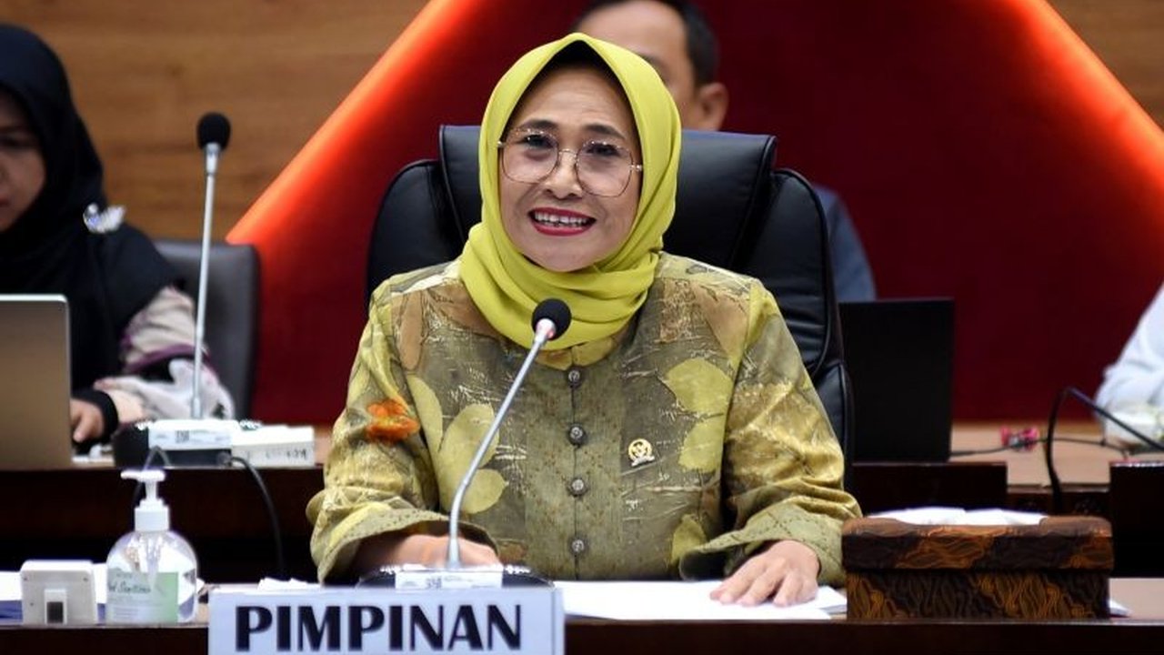 Komisi X DPR RI menyambut baik revisi UU Minerba yang menghapus izin pengelolaan tambang bagi perguruan tinggi, memastikan fokus pada pendidikan dan penelitian, serta mendorong transparansi dalam penyaluran manfaatnya.