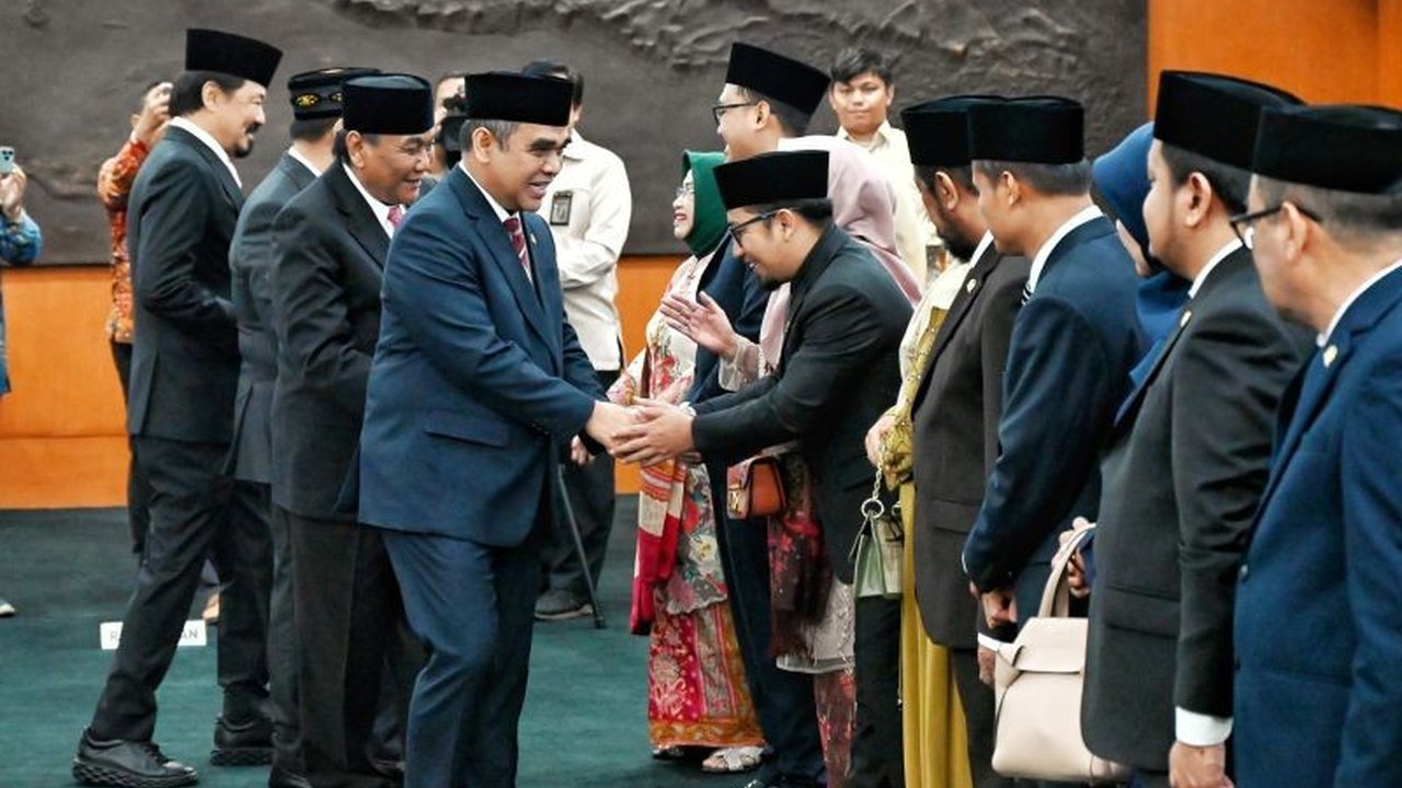 Ketua MPR RI Ahmad Muzani meminta tujuh anggota baru MPR yang dilantik melalui PAW untuk menjaga amanah rakyat dan aktif dalam menjalankan tugas kedewanan.