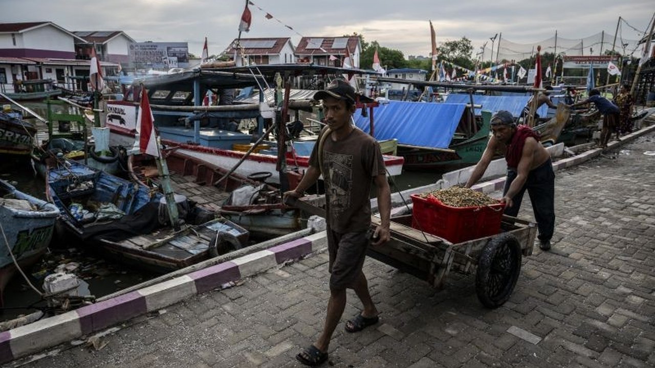 Aturan VMS untuk Kapal Nelayan di Bawah 30 GT: Beban Berat bagi Nelayan Kecil?