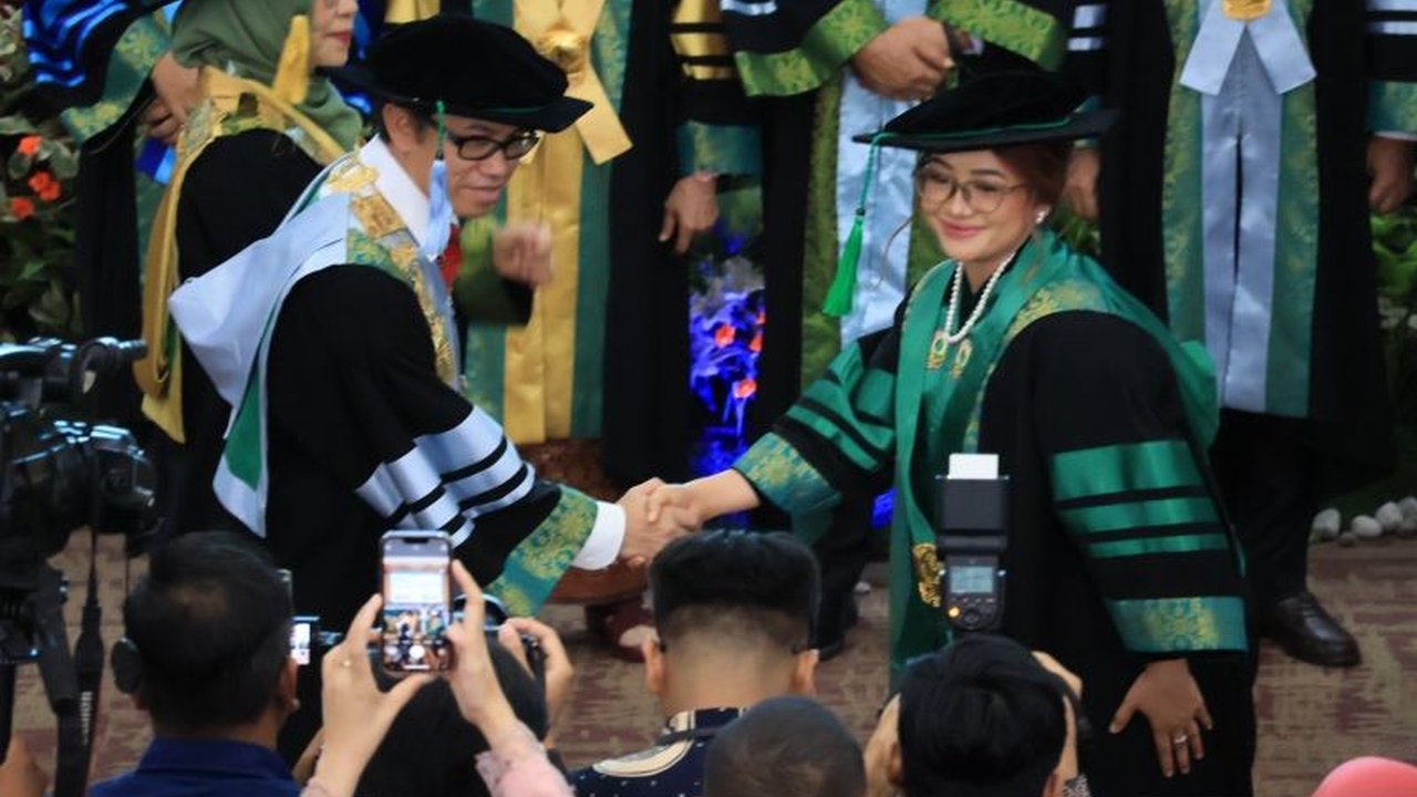Prof. Ilmiawati dari Unand menekankan pentingnya integrasi toksikologi dalam kurikulum pendidikan kesehatan untuk membekali tenaga medis dalam menghadapi ancaman zat berbahaya di era modern.