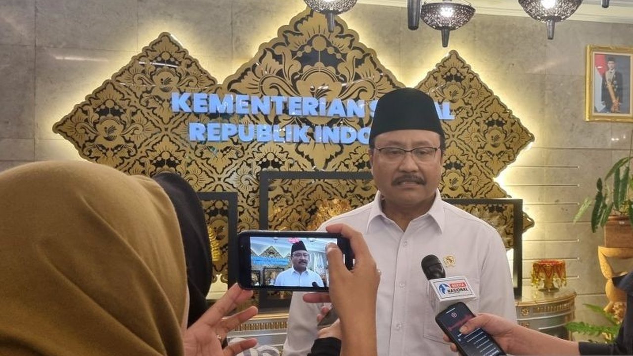 Kementerian Sosial (Kemensos) berencana mengevaluasi penerima bantuan sosial (bansos) agar bantuan maksimal diberikan selama 5 tahun untuk mendorong kemandirian, terutama bagi kelompok usia produktif.