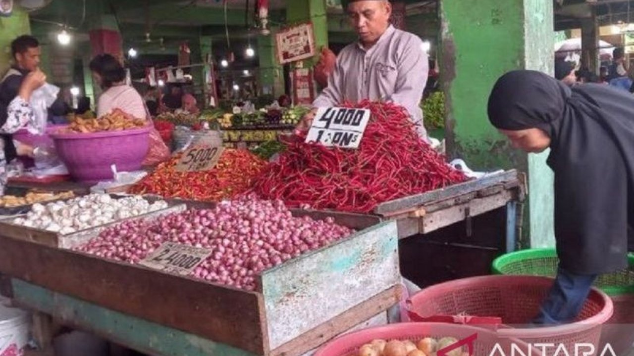 Jelang Ramadhan 2025, Bangka Belitung menambah pasokan 49 ton bawang merah dan putih untuk stabilisasi harga dan ketersediaan stok di pasaran.