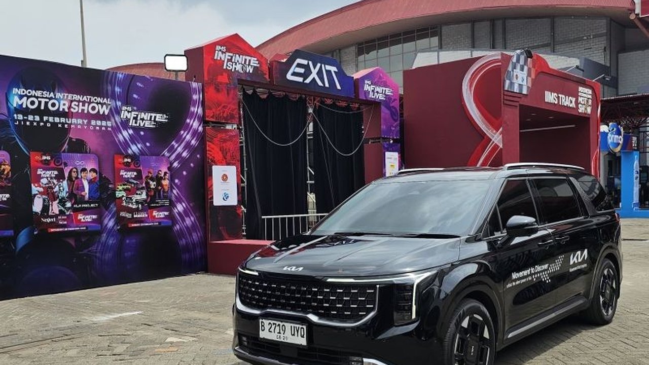 IIMS 2025 menyajikan Kia Carnival dan Kia Carens, dua MPV mewah dengan fitur canggih dan desain elegan untuk memenuhi kebutuhan keluarga modern Indonesia.