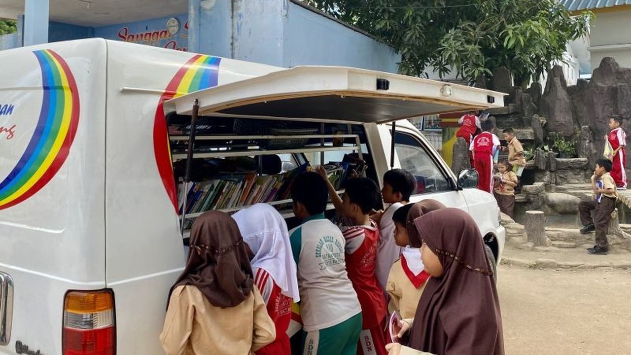 Perpustakaan Keliling Batam Pacu Minat Baca Siswa SD