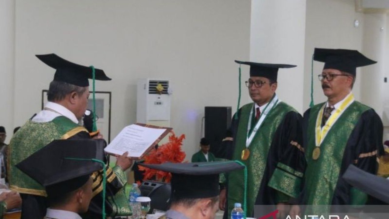 Universitas Muhammadiyah Mataram (UMMAT) dengan bangga mengumumkan pengukuhan dua guru besar baru, Prof. Joni Safaat Adiansyah dan Prof. I Made Suyasa, yang ahli di bidang Kajian Daur Hidup dan Sastra serta Tradisi Lisan, menandai tonggak sejarah baru bag