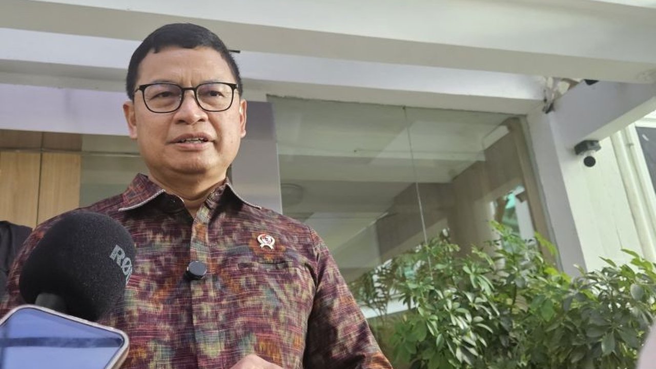 BPOM menyatakan kesiapannya mendukung program Makan Bergizi Gratis (MBG) namun menunggu kerjasama resmi dari Badan Gizi Nasional (BGN) setelah kasus keracunan makanan di Sukoharjo.